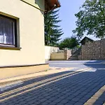 Family Retreat - Garden, Playground & Bbq Tatil Evi *