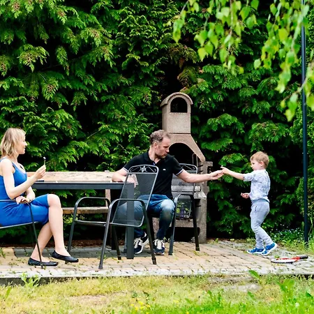 別荘 Family & Friends - Bbq, Volleyball & Playground チェシン