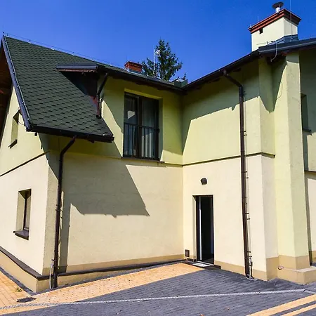 Holiday home Family & Friends - Bbq, Volleyball & Playground Cieszyn (Silesia)